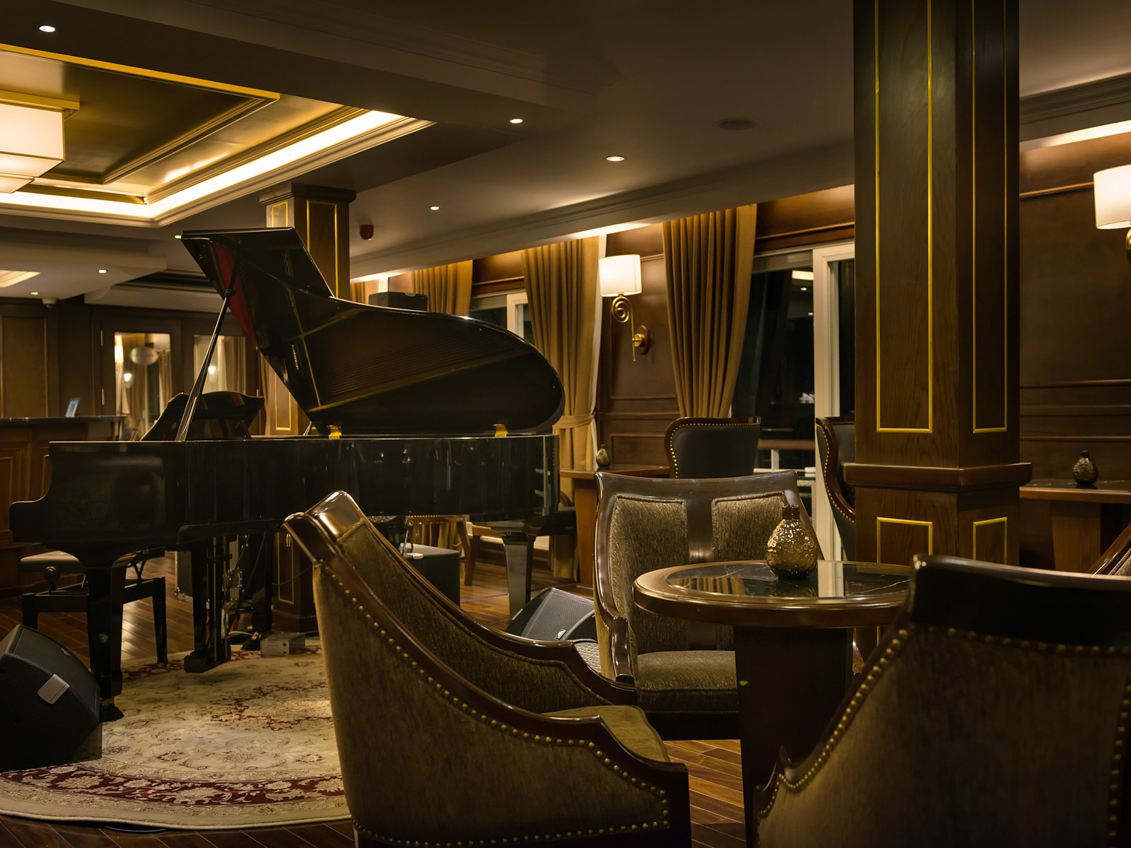 Paradise Elegance Cruise