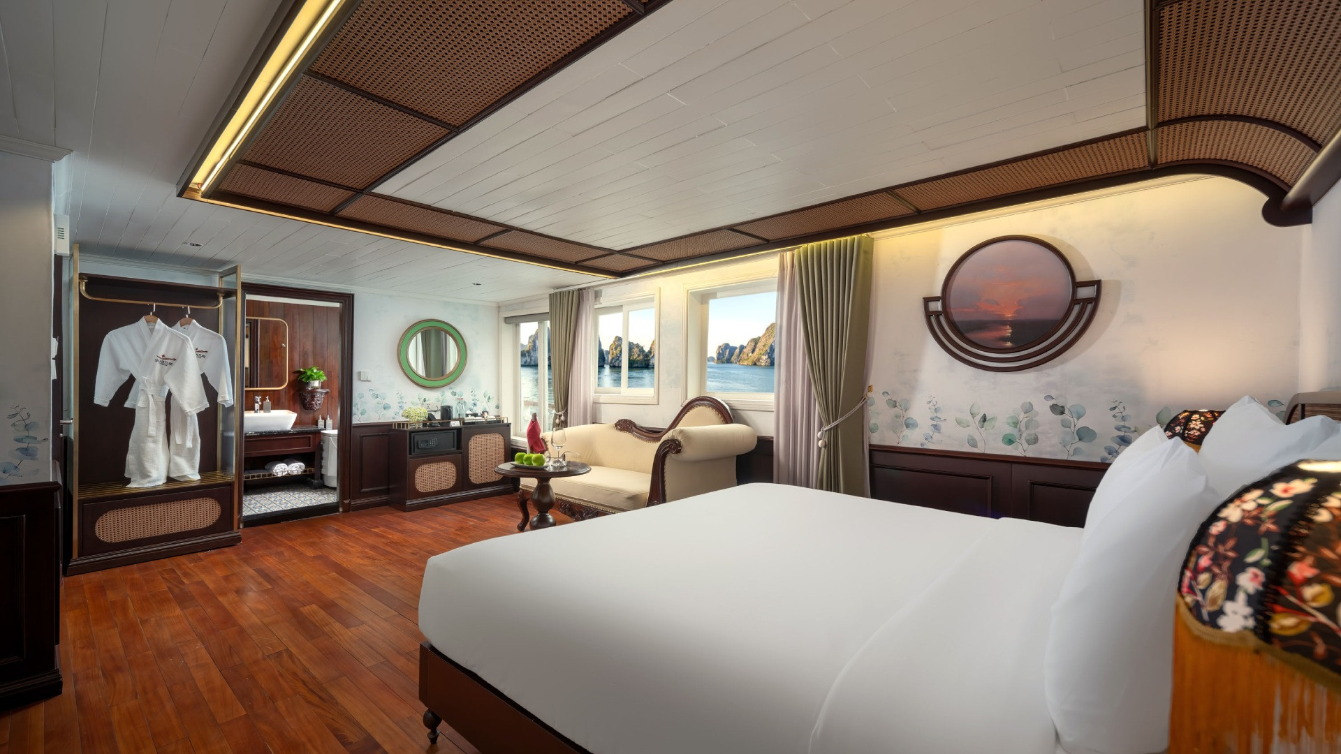 Signature Royal Cruise
